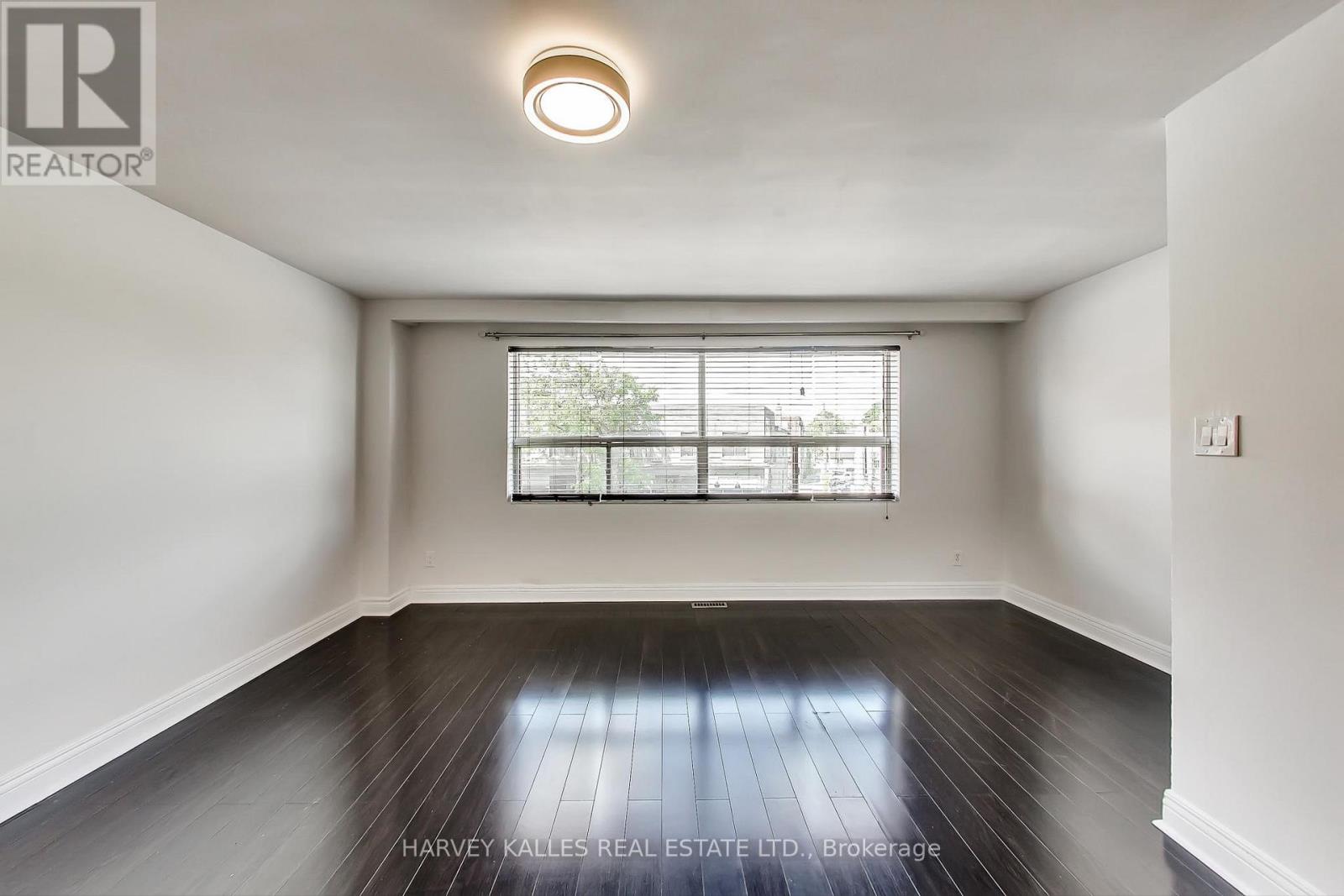 395 Keele Street, Toronto, Ontario  M6P 2K9 - Photo 12 - W12910722