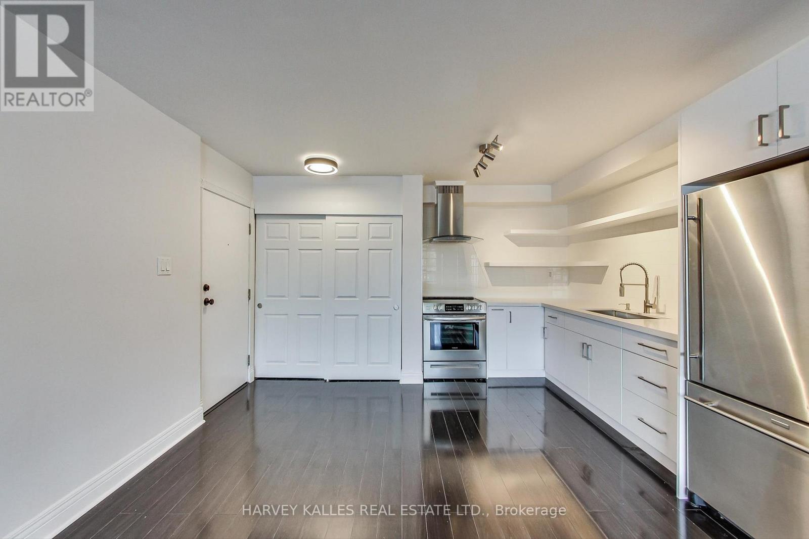 395 Keele Street, Toronto, Ontario  M6P 2K9 - Photo 15 - W12910722