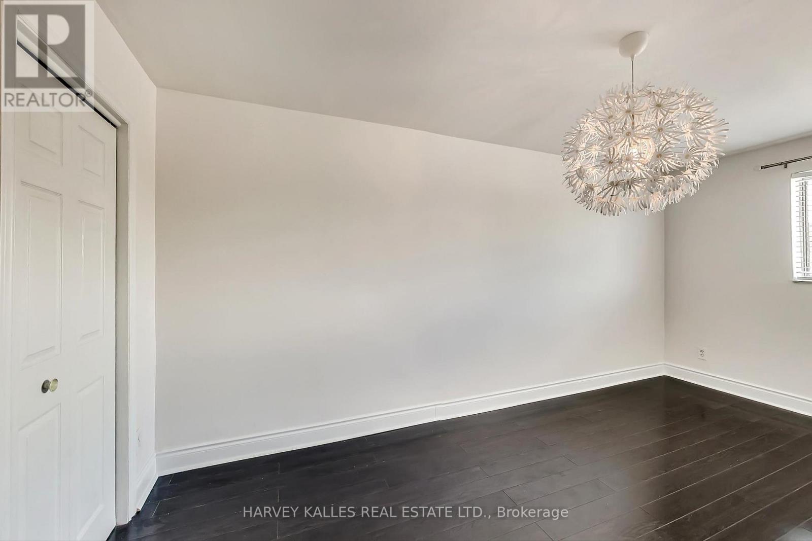 395 Keele Street, Toronto, Ontario  M6P 2K9 - Photo 17 - W12910722