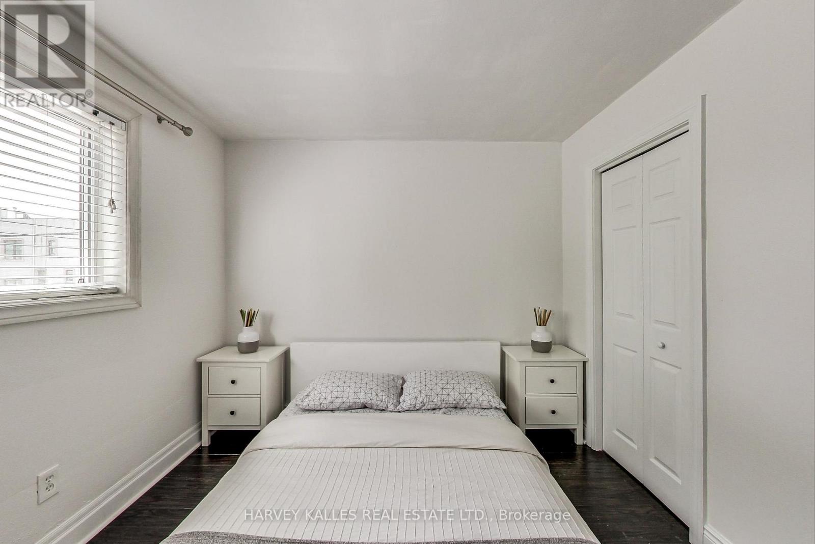 395 Keele Street, Toronto, Ontario  M6P 2K9 - Photo 28 - W12910722