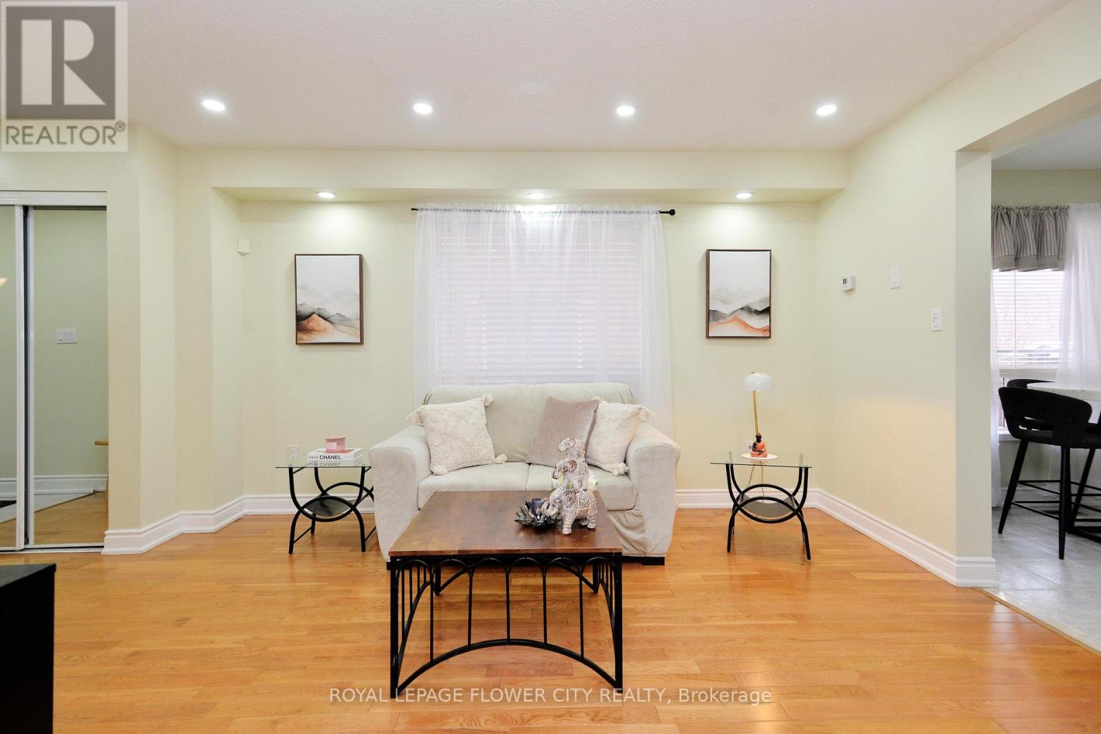 45 Roadmaster Lane, Brampton, Ontario  L7A 3A7 - Photo 12 - W12910736