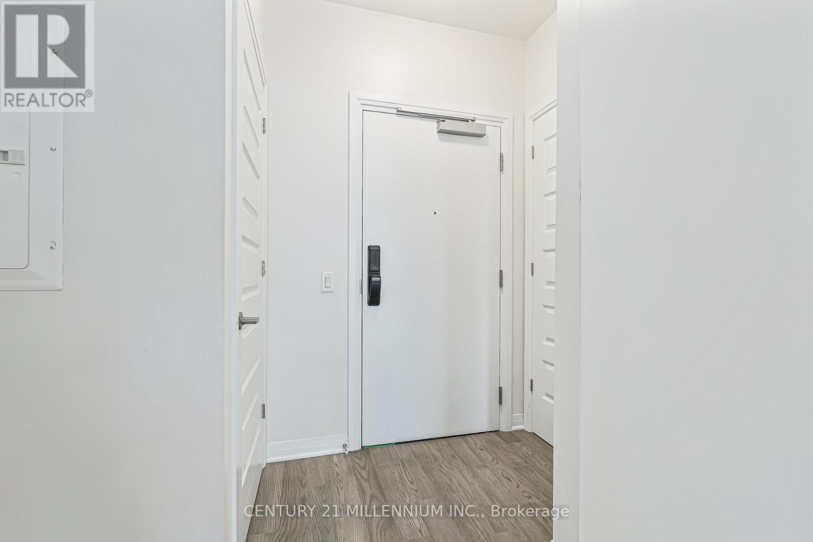 105 - 460 Gordon Krantz Avenue, Milton, Ontario  L9T 1Z2 - Photo 5 - W12910742