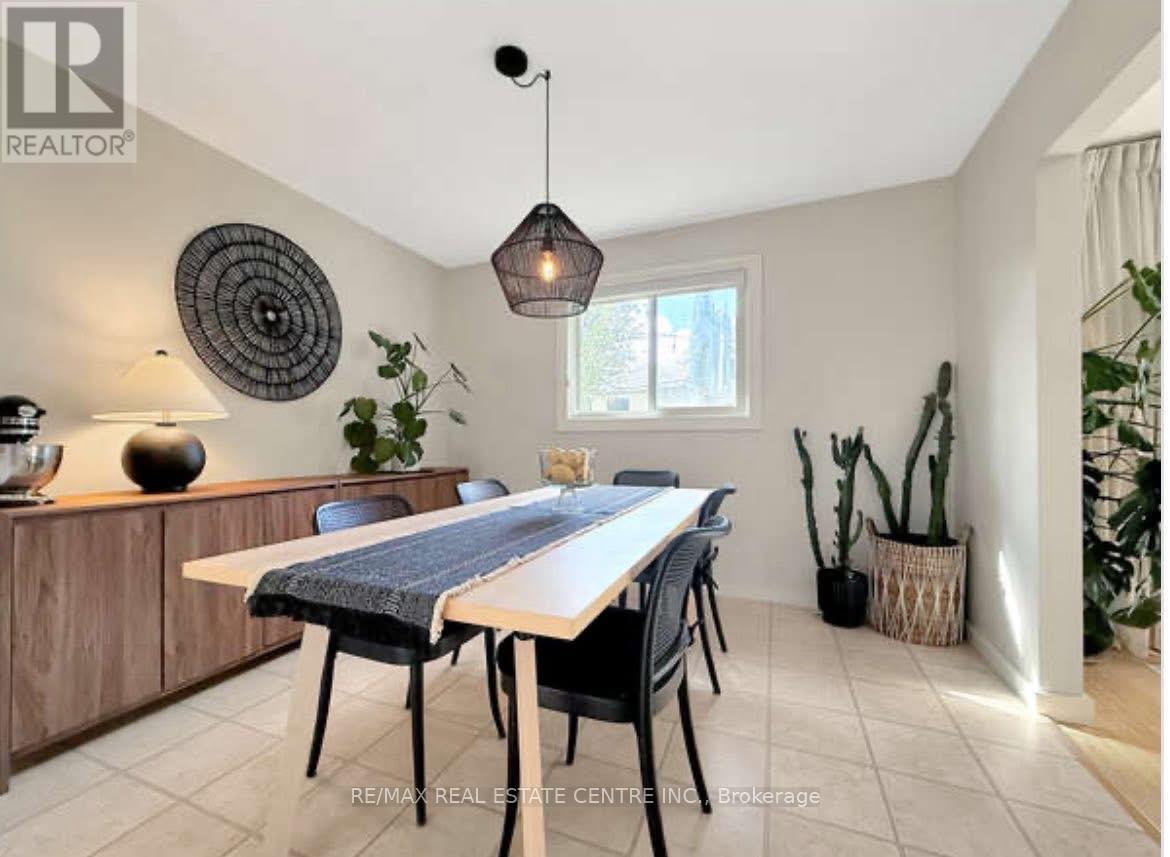 26 Diane Drive, Orangeville, Ontario  L9W 2N4 - Photo 12 - W12910744