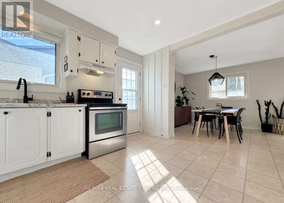 26 Diane Drive, Orangeville, Ontario  L9W 2N4 - Photo 15 - W12910744