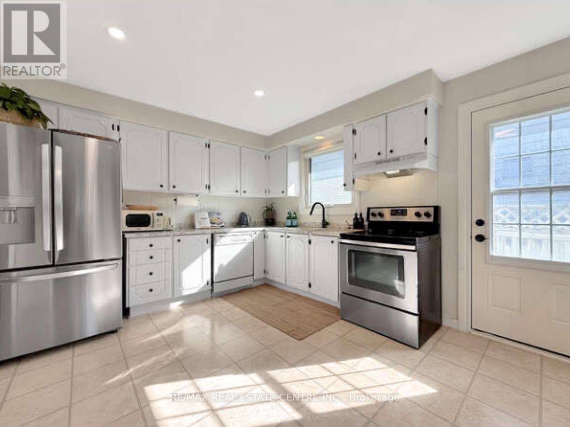 26 Diane Drive, Orangeville, Ontario  L9W 2N4 - Photo 16 - W12910744