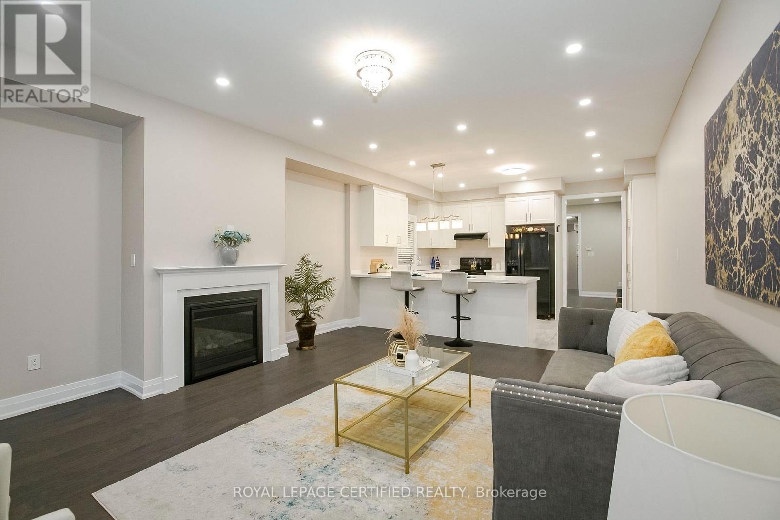 32 Dalbeattie Drive, Brampton, Ontario  L6Y 6H6 - Photo 14 - W12910746