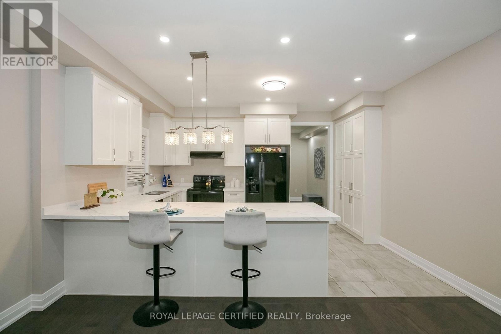 32 Dalbeattie Drive, Brampton, Ontario  L6Y 6H6 - Photo 15 - W12910746