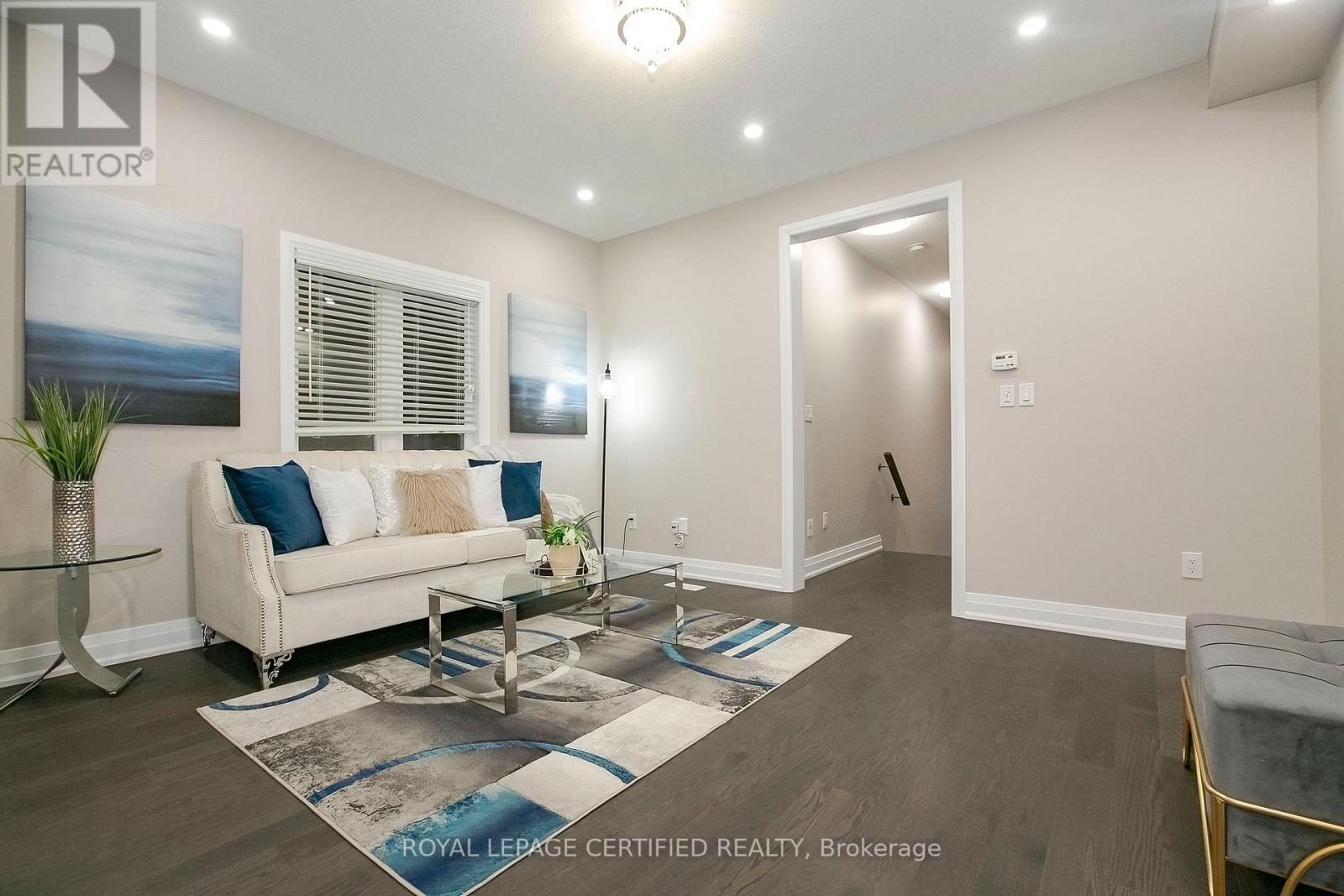 32 Dalbeattie Drive, Brampton, Ontario  L6Y 6H6 - Photo 9 - W12910746