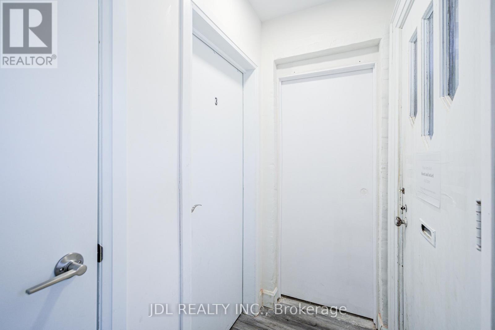 3 - 5 SORAUREN AVENUE, Toronto, Ontario