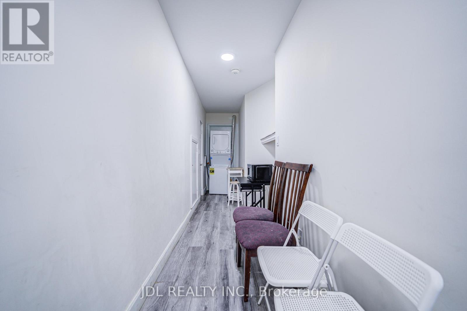 3 - 5 Sorauren Avenue, Toronto, Ontario  M6R 2C6 - Photo 8 - W12910784