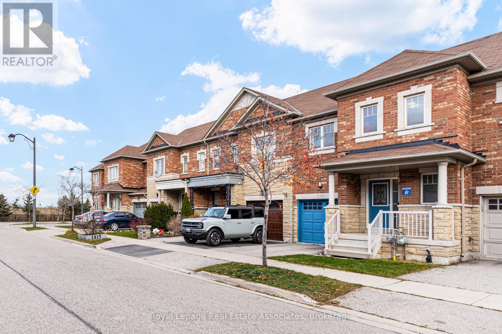 1315 BRANDON TERRACE, Milton, Ontario
