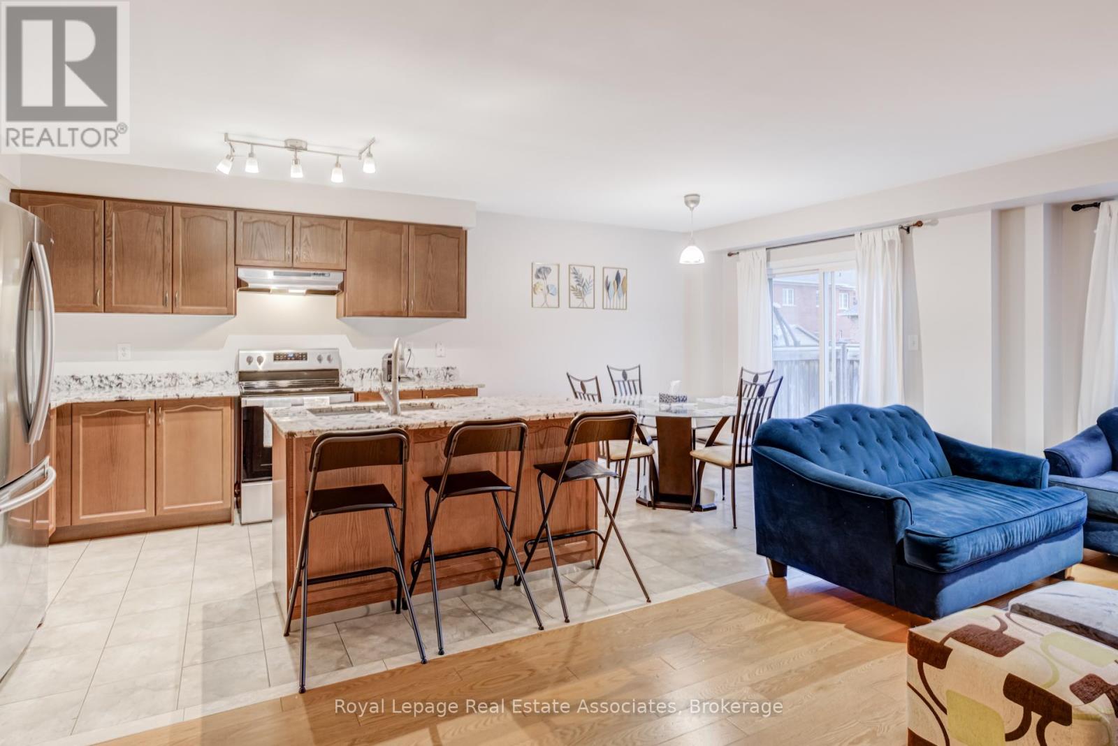 1315 Brandon Terrace, Milton, Ontario  L9T 7R3 - Photo 14 - W12910806