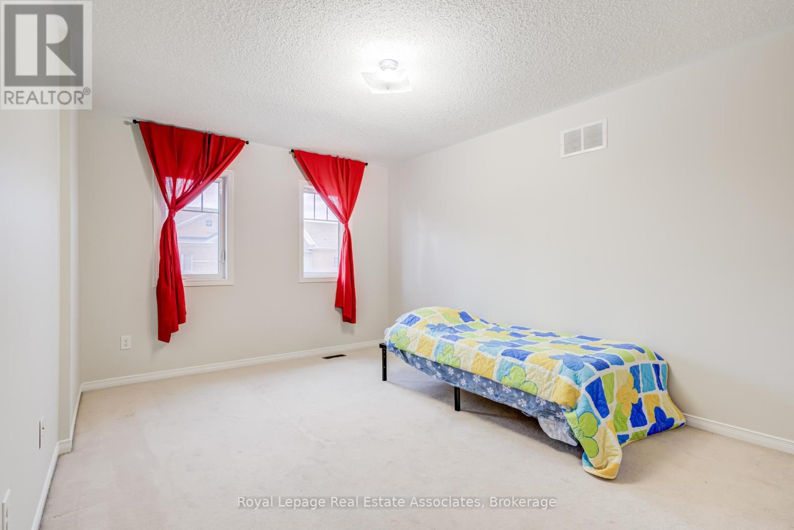 1315 Brandon Terrace, Milton, Ontario  L9T 7R3 - Photo 29 - W12910806