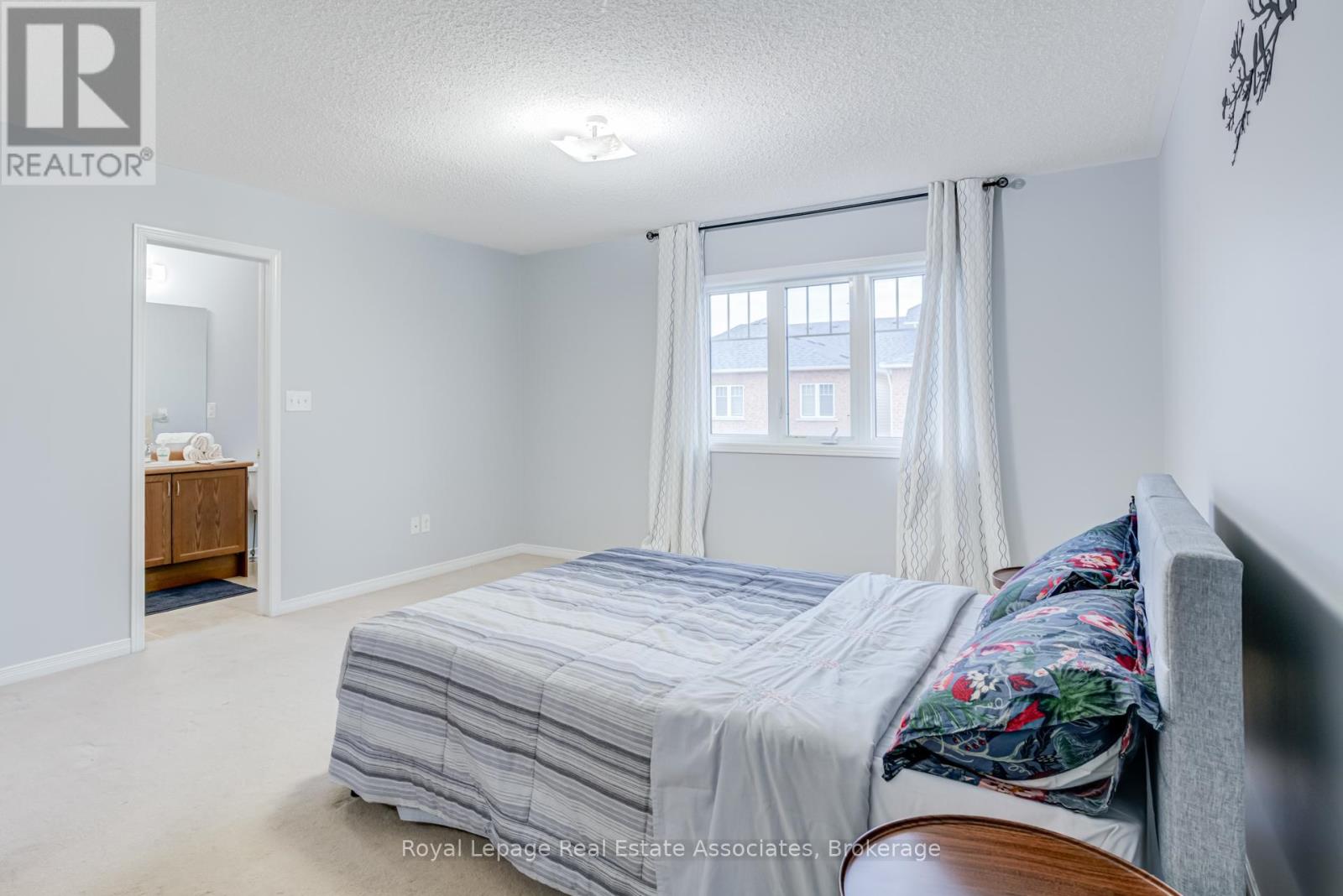 1315 Brandon Terrace, Milton, Ontario  L9T 7R3 - Photo 32 - W12910806