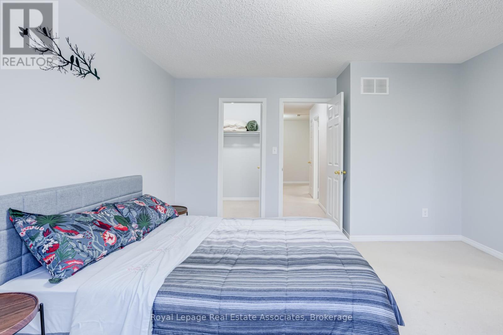 1315 Brandon Terrace, Milton, Ontario  L9T 7R3 - Photo 35 - W12910806