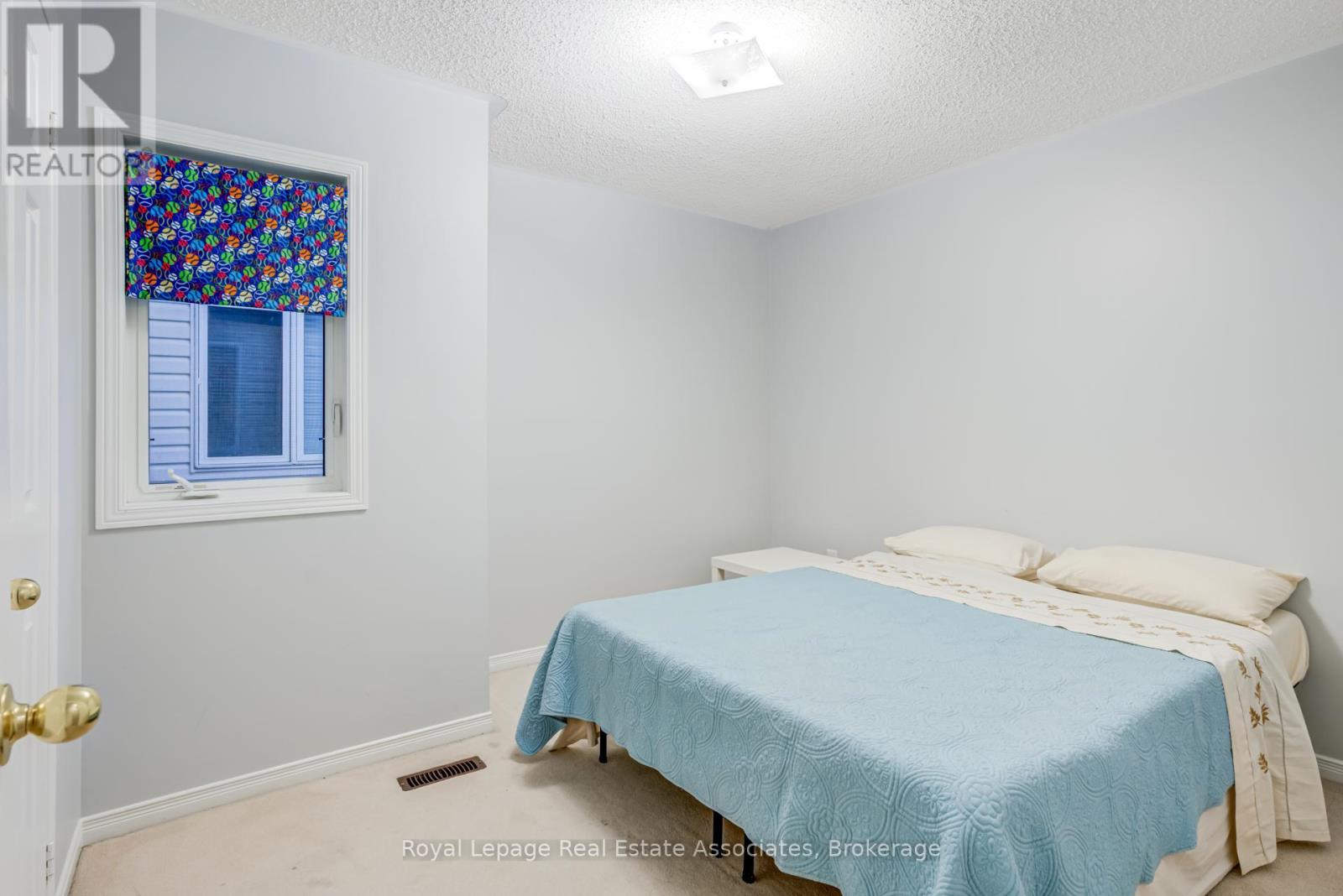 1315 Brandon Terrace, Milton, Ontario  L9T 7R3 - Photo 38 - W12910806