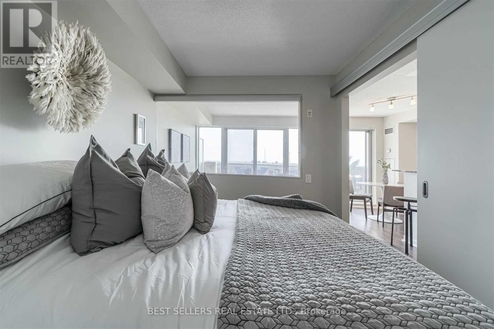 715 - 1040 The Queensway, Toronto, Ontario  M8Z 0A7 - Photo 20 - W12910812