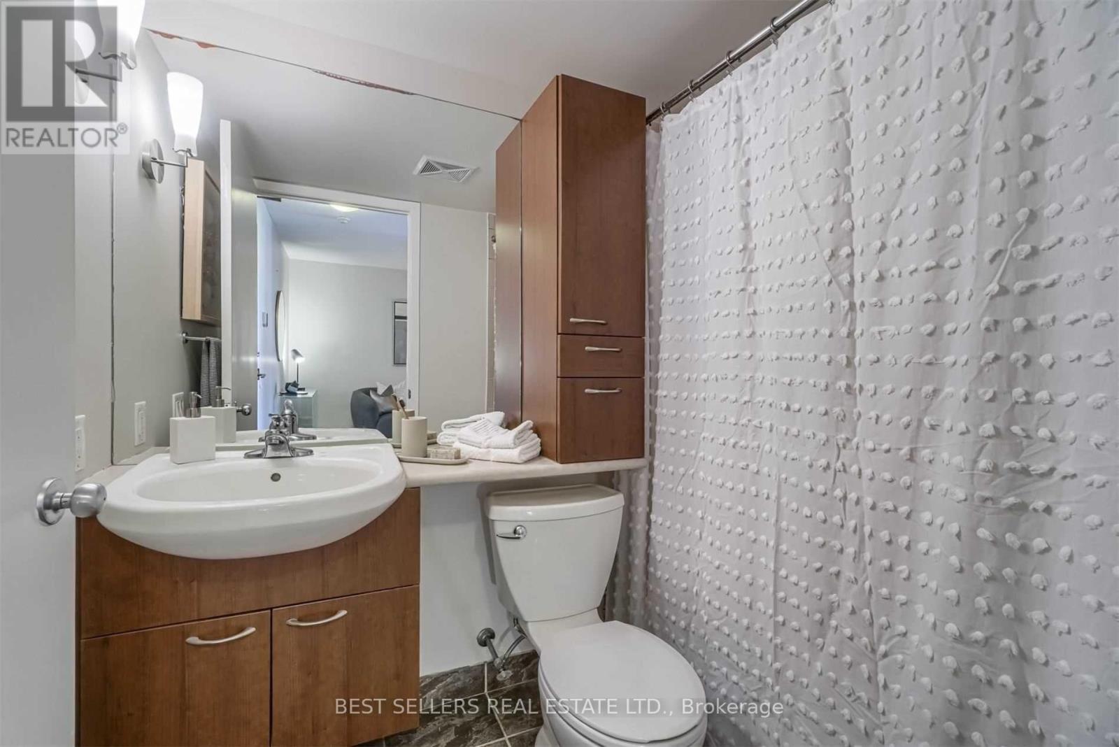 715 - 1040 The Queensway, Toronto, Ontario  M8Z 0A7 - Photo 21 - W12910812