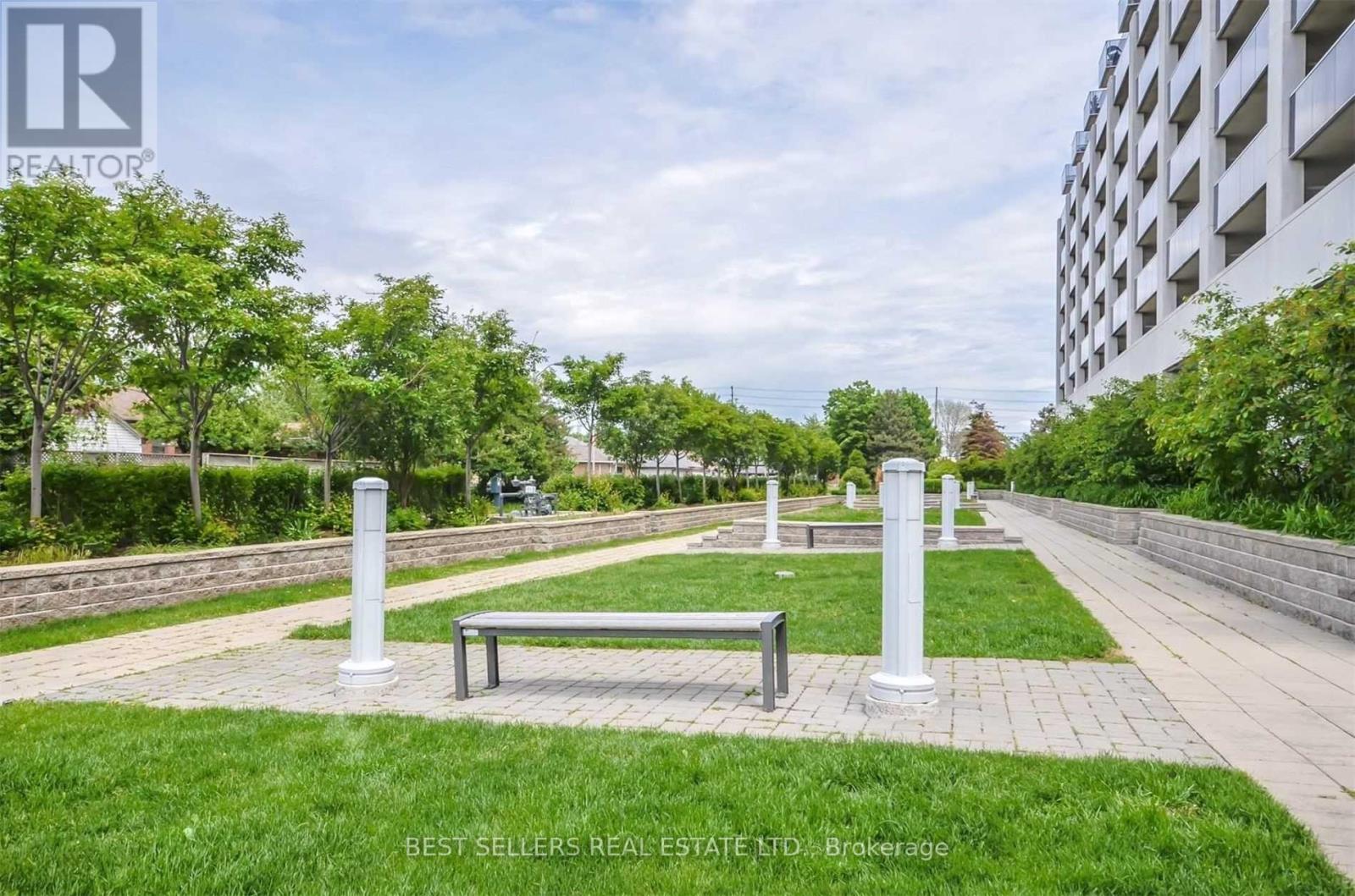 715 - 1040 The Queensway, Toronto, Ontario  M8Z 0A7 - Photo 22 - W12910812