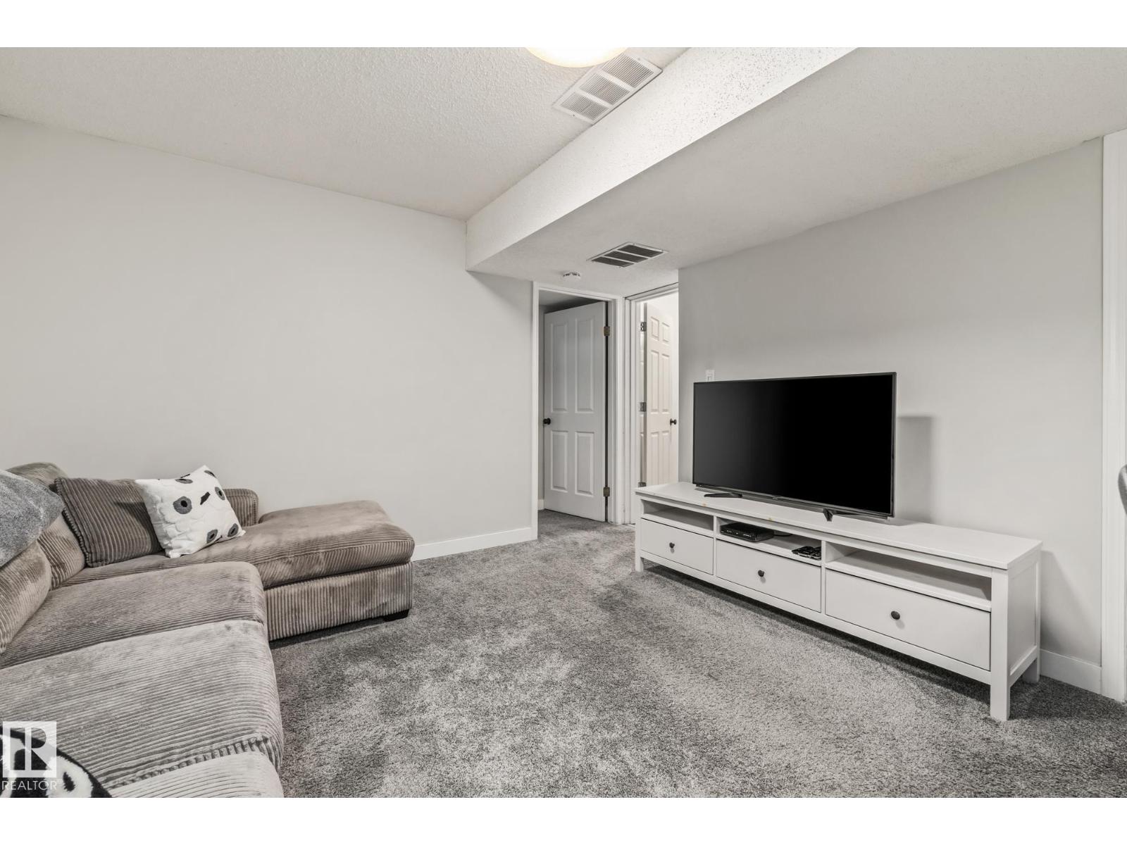 9321 92 St Nw, Edmonton, Alberta  T6C 3R7 - Photo 32 - E4478705