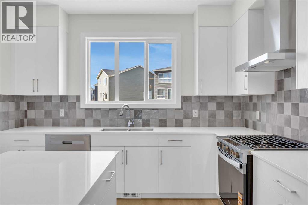 619 Homestead Drive Ne, Calgary, Alberta  T3J 5V9 - Photo 12 - A2295318