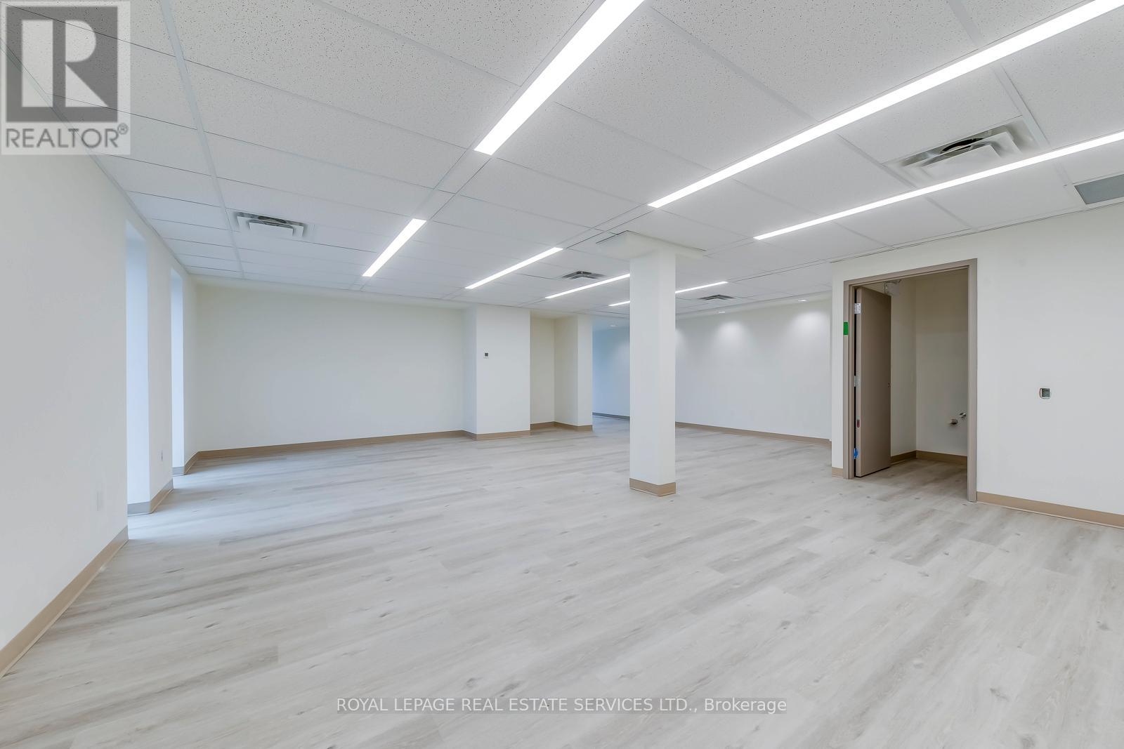 200 - 401 Victoria Avenue N, Hamilton, Ontario  L8L 5G7 - Photo 6 - X12910568