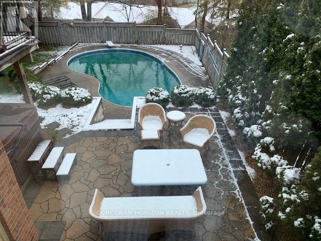 41 Tinatawa Court, Kitchener, Ontario  N2A 3G9 - Photo 32 - X12910570