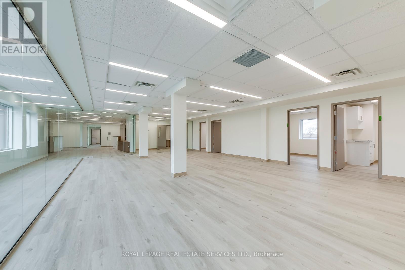 102 - 401 Victoria Avenue N, Hamilton, Ontario  L8L 5G7 - Photo 6 - X12910576