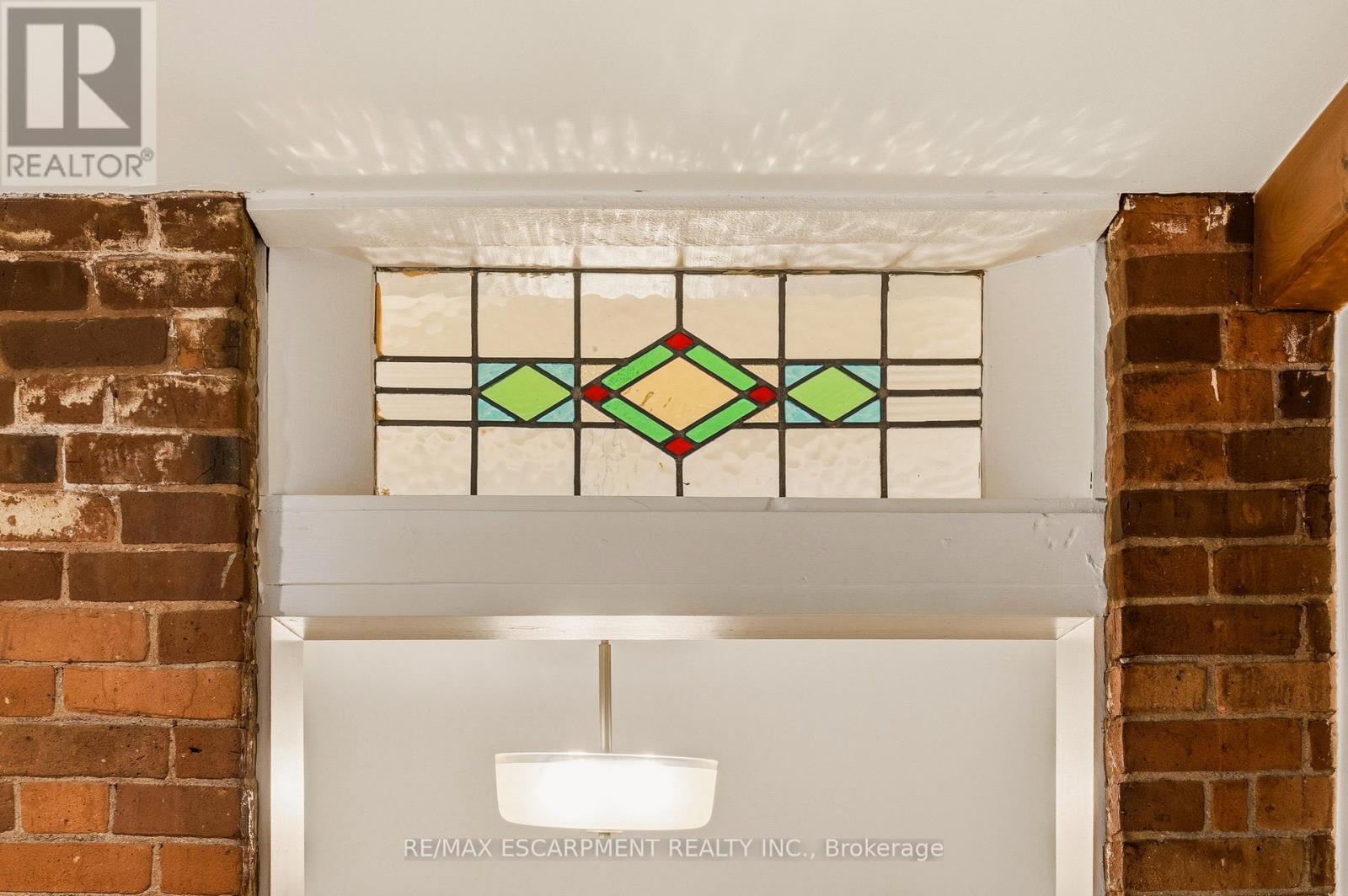 243 Hatt Street, Hamilton, Ontario  L9H 2H1 - Photo 28 - X12910610