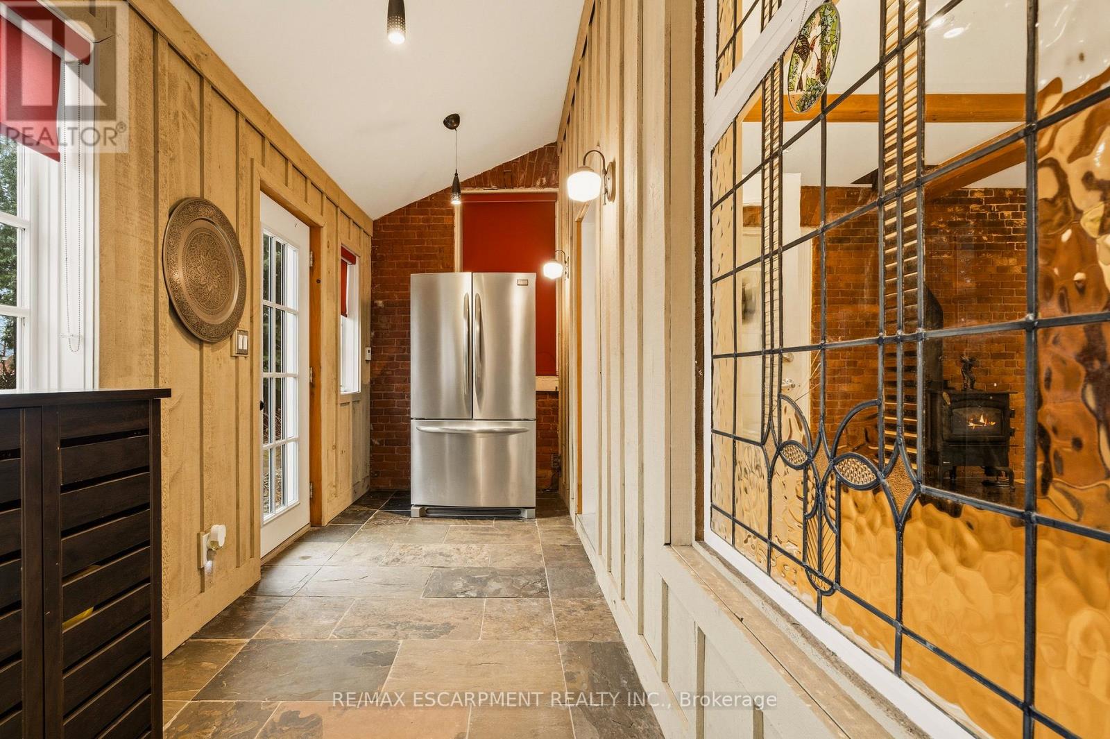 243 Hatt Street, Hamilton, Ontario  L9H 2H1 - Photo 29 - X12910610