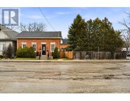 243 HATT STREET, Hamilton, Ontario
