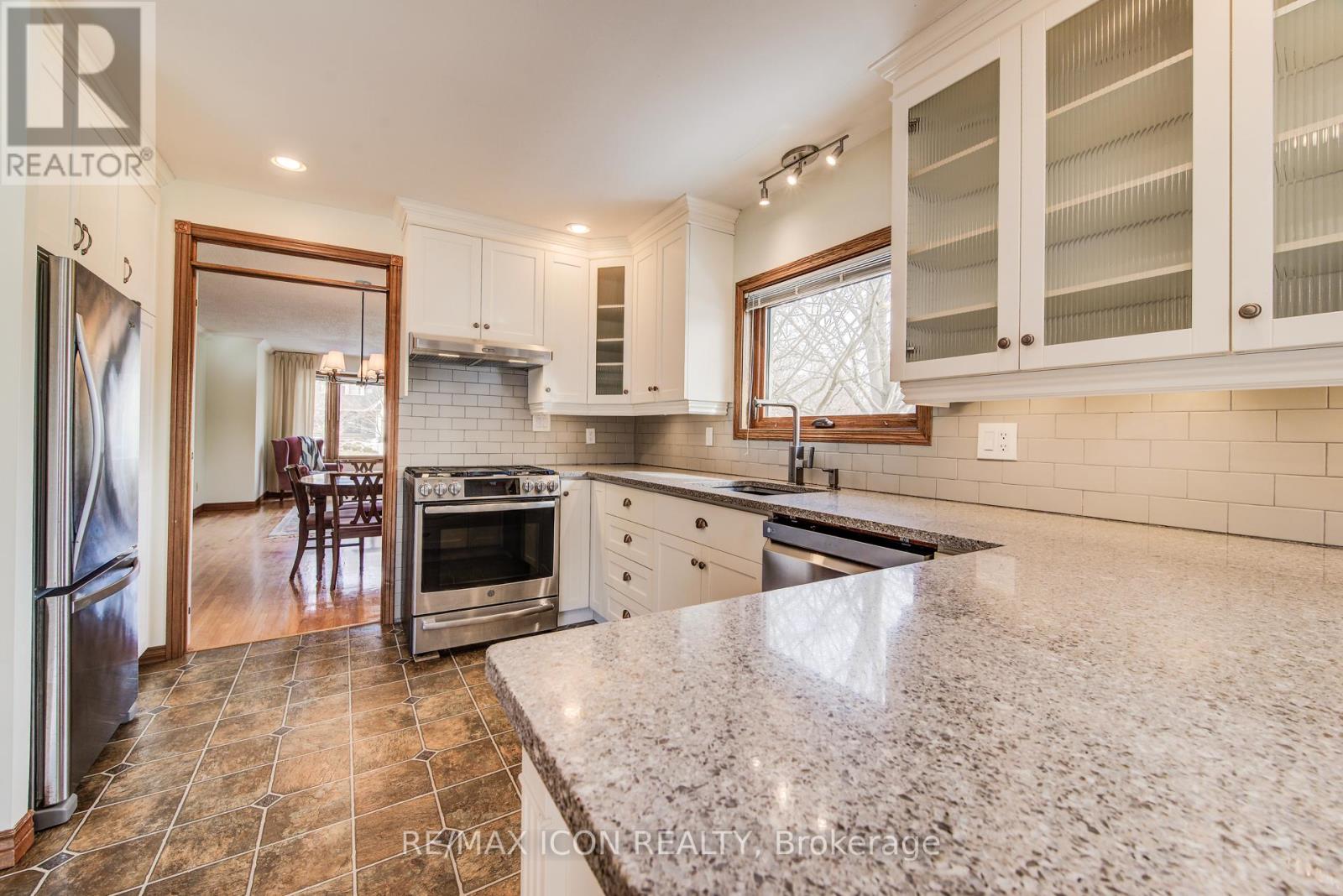 458 Winston Boulevard, Cambridge, Ontario  N3C 3Y5 - Photo 11 - X12910630