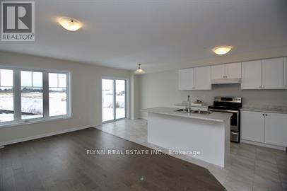 176 Maclachlan Avenue, Haldimand, Ontario  N3W 0E1 - Photo 4 - X12910664