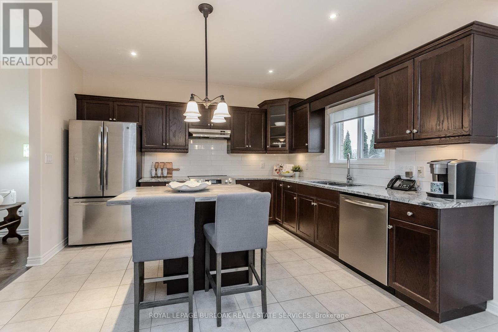 6863 St Michael Avenue, Niagara Falls, Ontario  L2H 3N8 - Photo 12 - X12910714