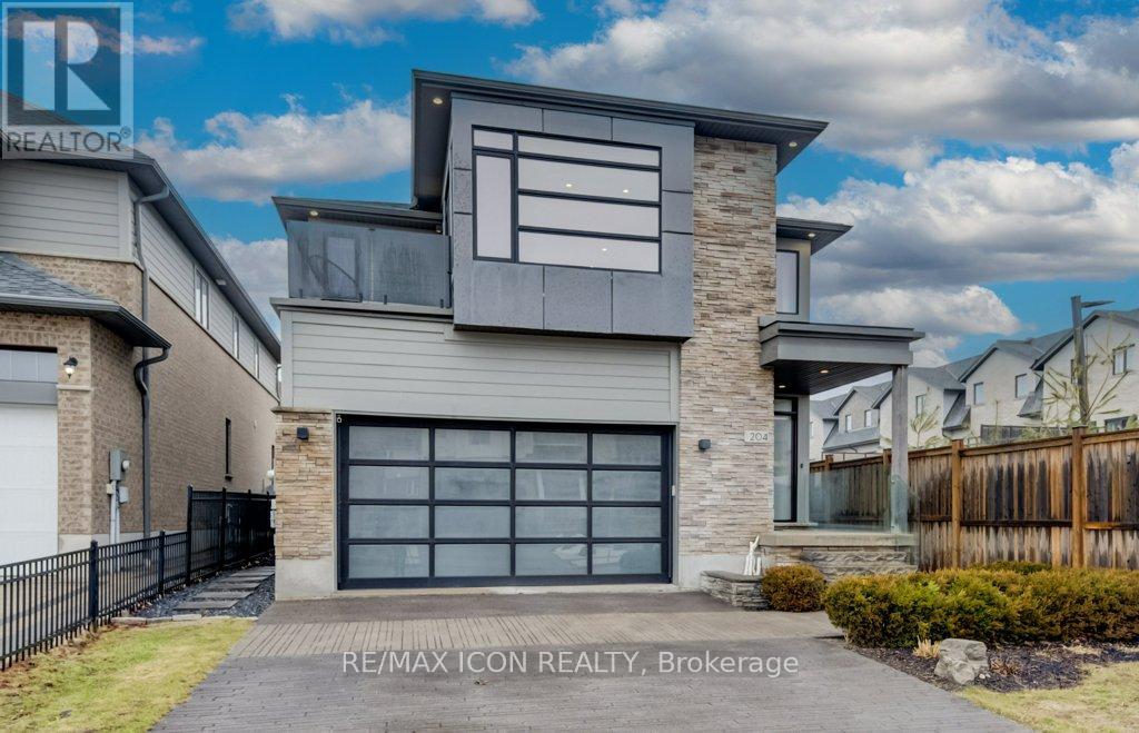 204 CARRIAGE WAY, Waterloo, Ontario