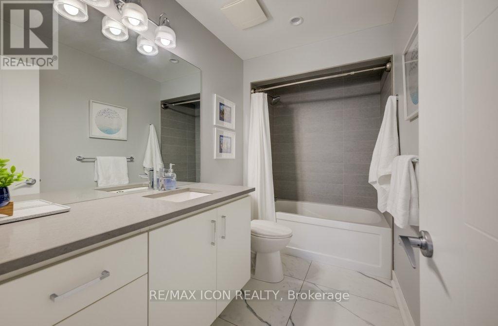 204 Carriage Way, Waterloo, Ontario  N2K 0C6 - Photo 33 - X12910780