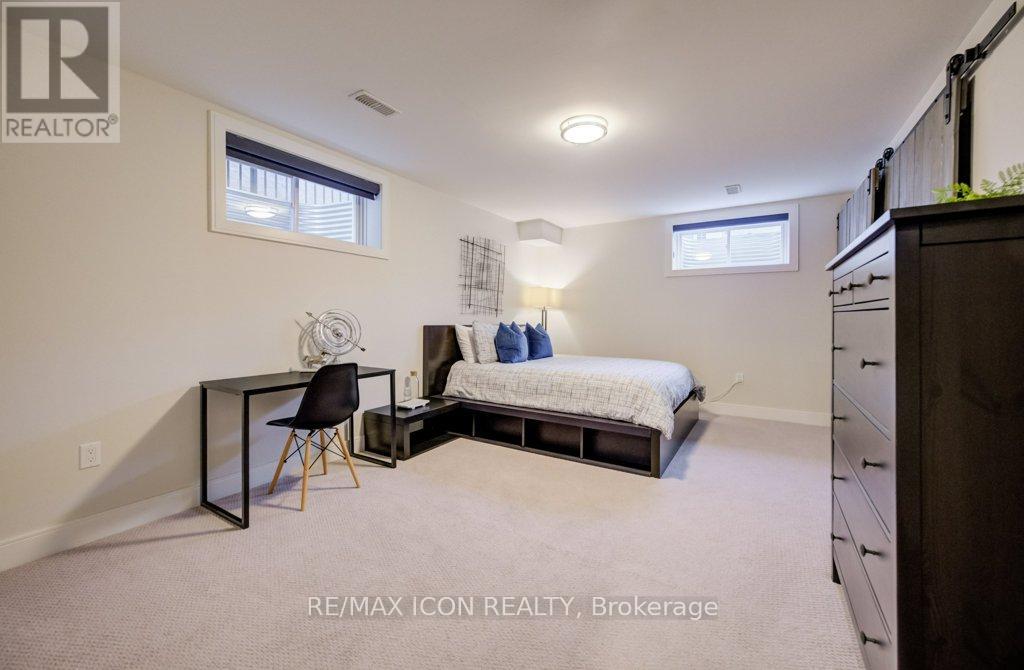 204 Carriage Way, Waterloo, Ontario  N2K 0C6 - Photo 37 - X12910780