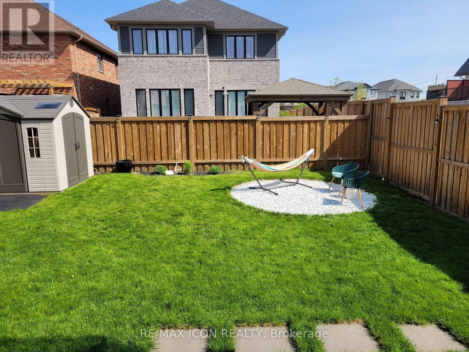 204 Carriage Way, Waterloo, Ontario  N2K 0C6 - Photo 43 - X12910780