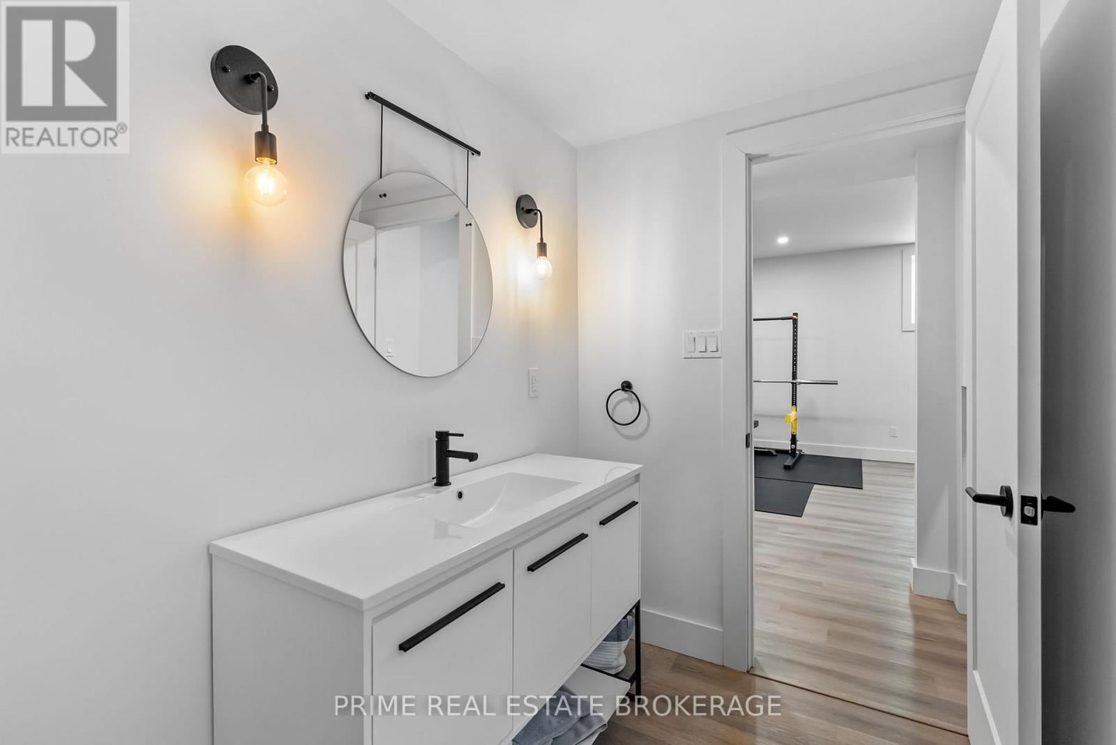 1577 Applerock Avenue, London North, Ontario  N6G 0X5 - Photo 38 - X12910740