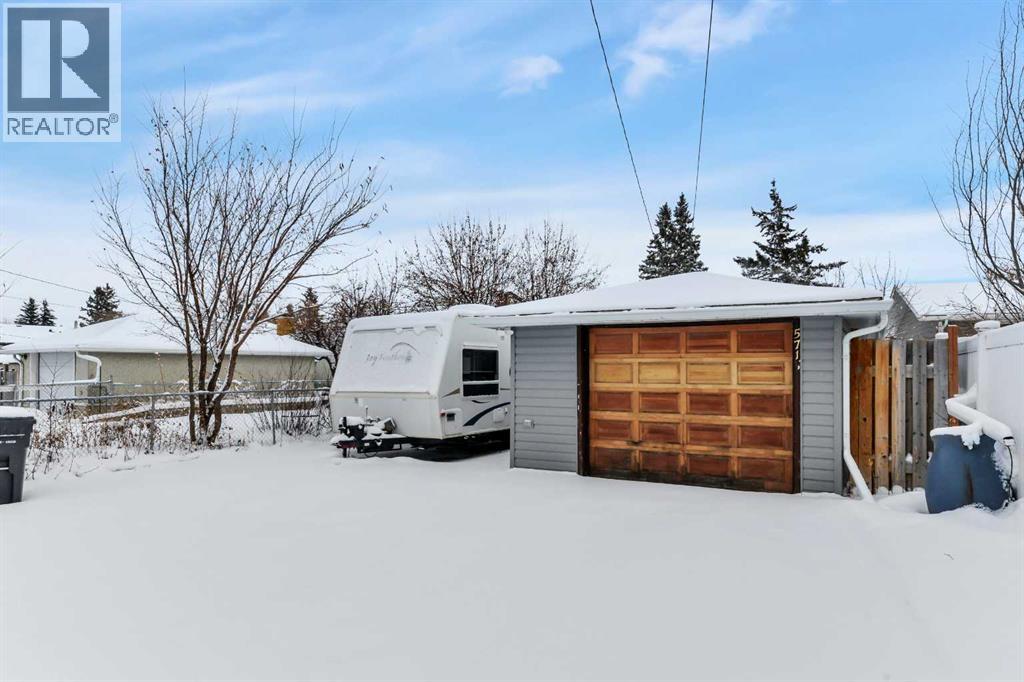 5714 41 Street Crescent, Red Deer, Alberta  T4N 1B2 - Photo 27 - A2292409