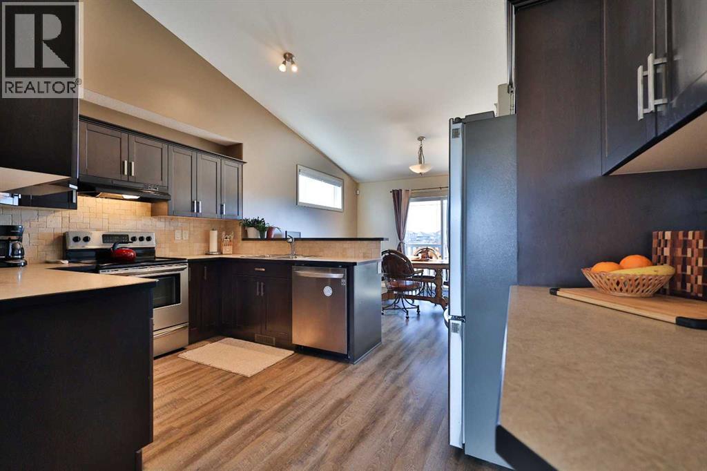 126 Keystone Terrace W, Lethbridge, Alberta  T1J 4A1 - Photo 11 - A2290503