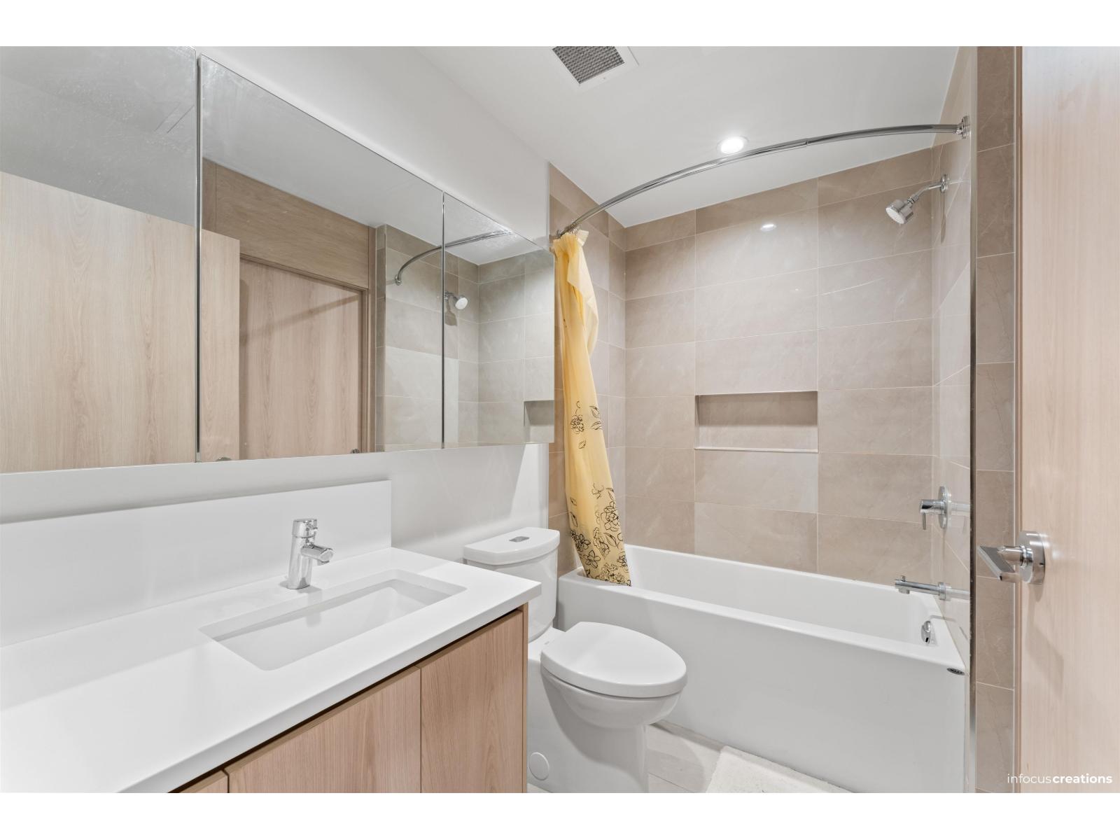 1205 10750 135a Street, Surrey, British Columbia  V3T 0V4 - Photo 11 - R3098317