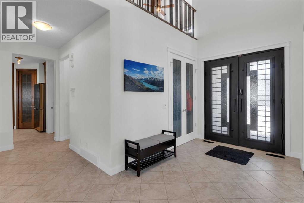 95 Discovery Ridge Boulevard SW, Calgary, Alberta  T3H 4Y2 - Photo 2 - A2289203