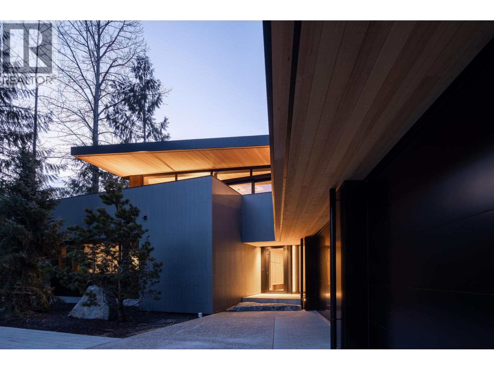 7501 AMBASSADOR CRESCENT, Whistler, British Columbia