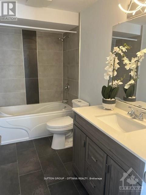 178 Mcclellan Road, Ottawa, Ontario  K2H 5W1 - Photo 14 - X12910842