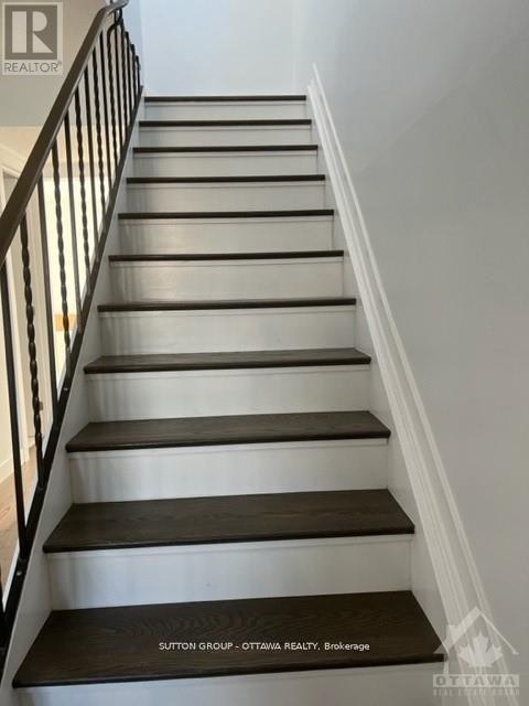 178 Mcclellan Road, Ottawa, Ontario  K2H 5W1 - Photo 9 - X12910842