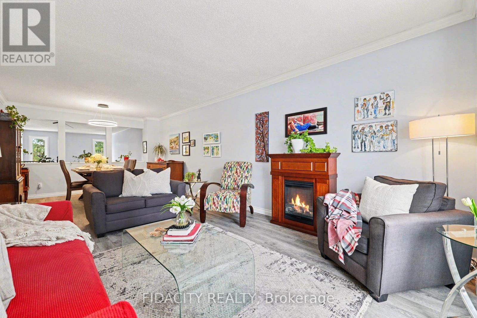 78 Jarlan Terrace, Ottawa, Ontario  K2L 3K9 - Photo 6 - X12910894