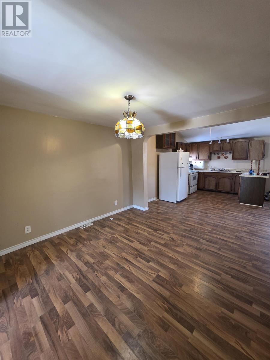 510 Wiley St, Thunder Bay, Ontario  P7C 3N3 - Photo 3 - TB2600454