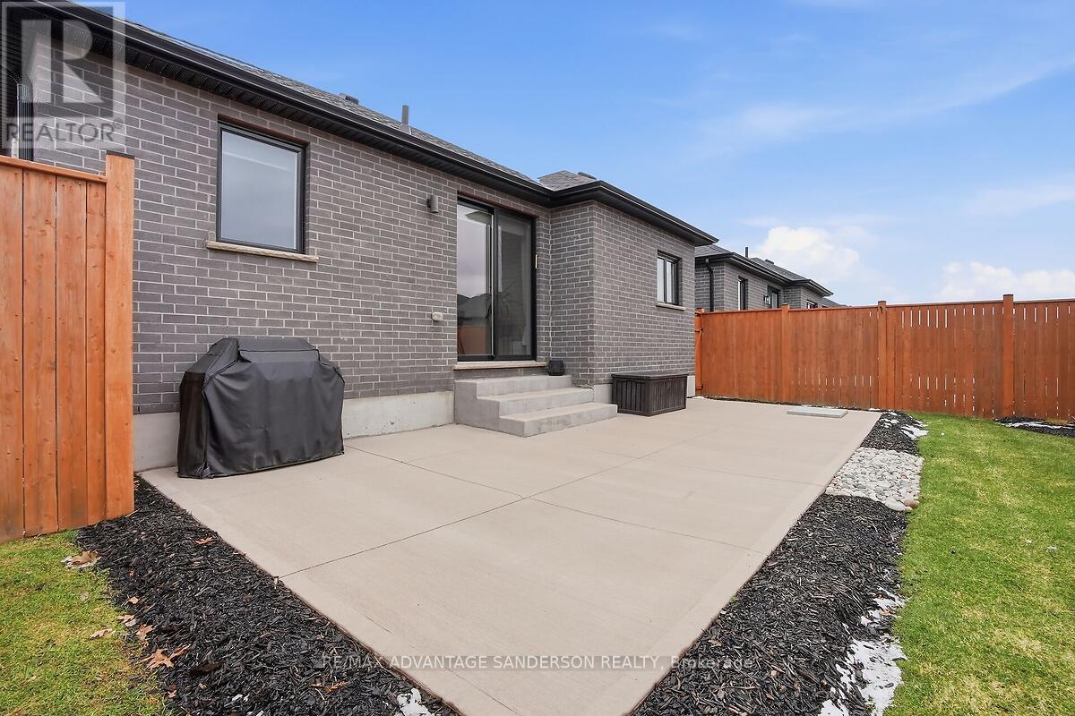 30 - 383 Daventry Way, Middlesex Centre, Ontario  N0L 1R0 - Photo 15 - X12910908