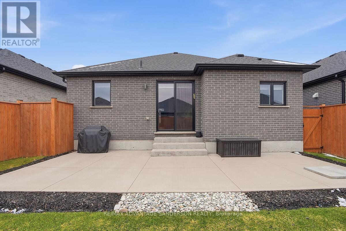 30 - 383 Daventry Way, Middlesex Centre, Ontario  N0L 1R0 - Photo 16 - X12910908